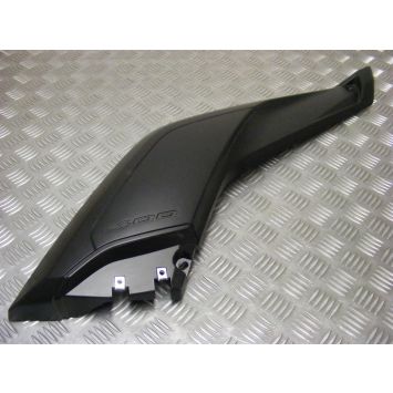 X-MAX 400 Panel Right Seat Lower Genuine Yamaha 2014-2015 A250