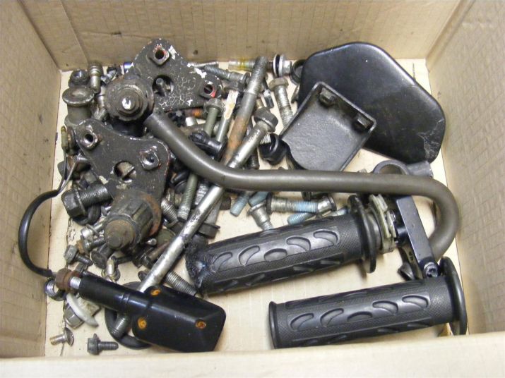 GSF600 Bandit Fixings Kit Nuts Bolts Genuine Suzuki 1995-1999 A582