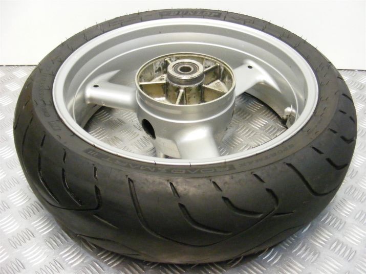 Triumph Sprint RS Wheel Rear 17x5.50 Tyre 955 955i 1999 to 2004 A770