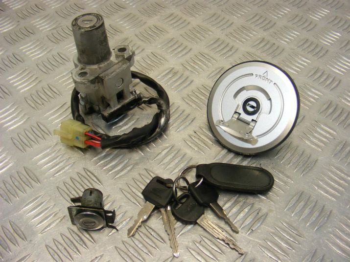 Honda CB 600 S Hornet Lock Set Locks Keys 2000 2001 2002 CB600S A777