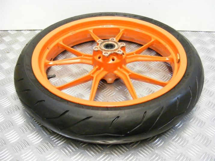 KTM RC 125 Wheel Front 3.00x17 Tyre 2014 2015 2016 RC125 Euro 3 A840